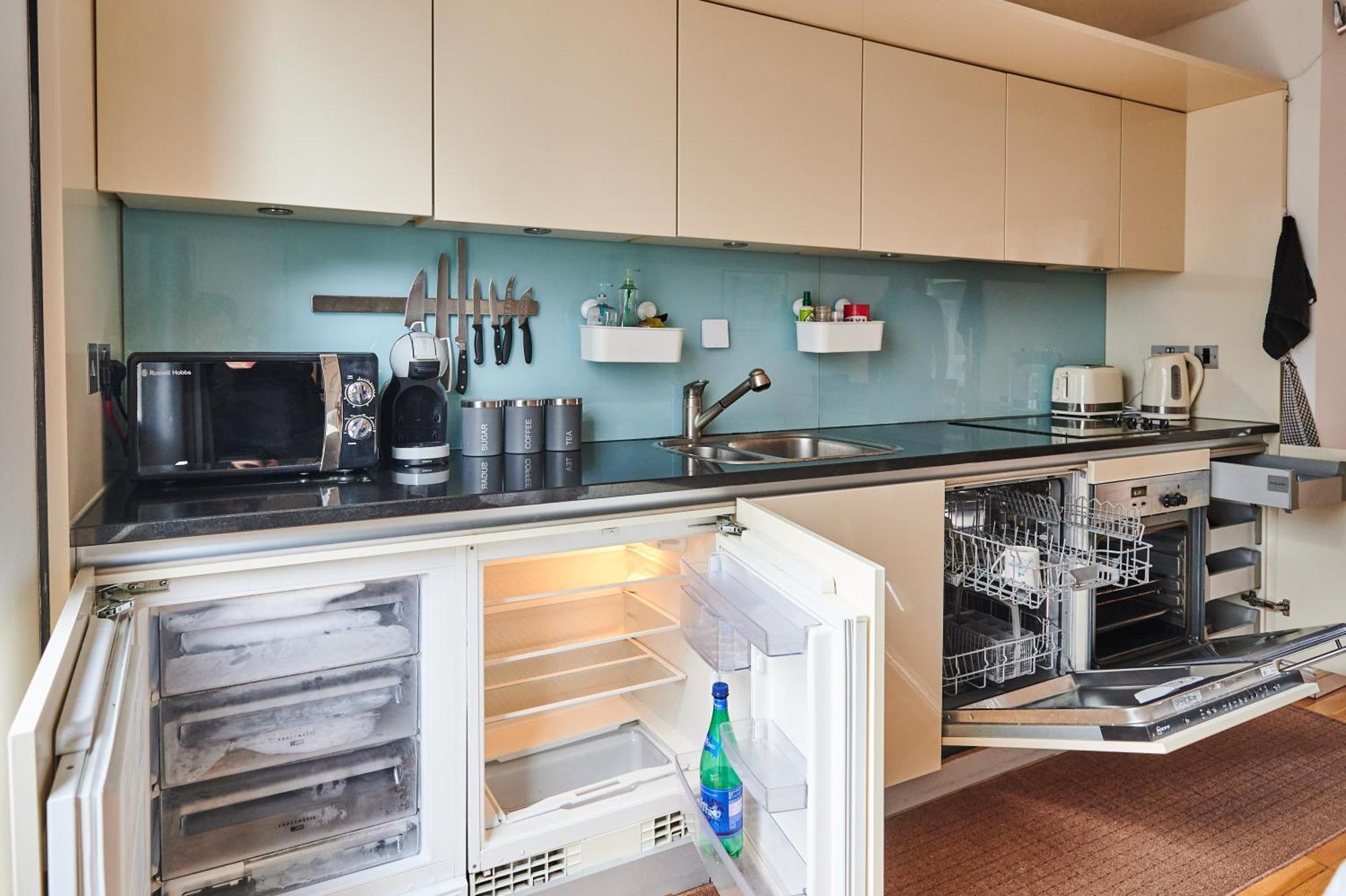 Bright 2 Bedroom Flat In Old Street With Balcony Londra Dış mekan fotoğraf
